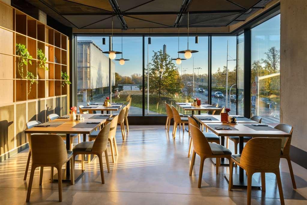 Hotel Barcelo Warsaw Powisle Restaurant foto