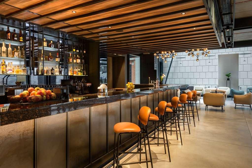 Hotel Barcelo Warsaw Powisle Restaurant foto